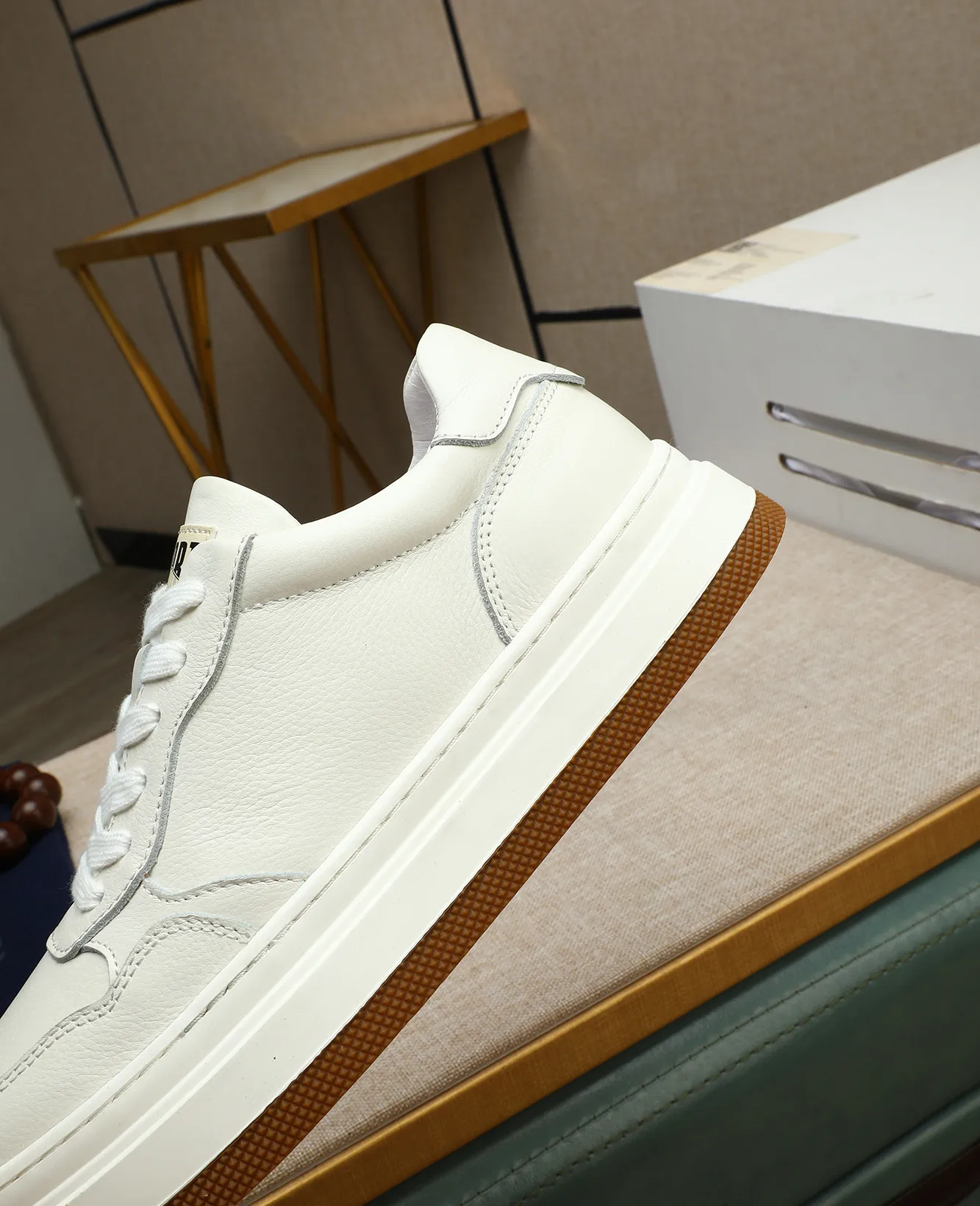 Men's men's shoes 💰440 high-end version. PRADA (Prada) men's casual style, compare the quality at the counter 🧚🏿♂️Imported cowhide fabric 🐎Water-dyed comfortable and soft cowhide lining for feet 🐂Genuine leather outsole with label 🎉 Size 38-44. Can be customized for 45💥🏆
